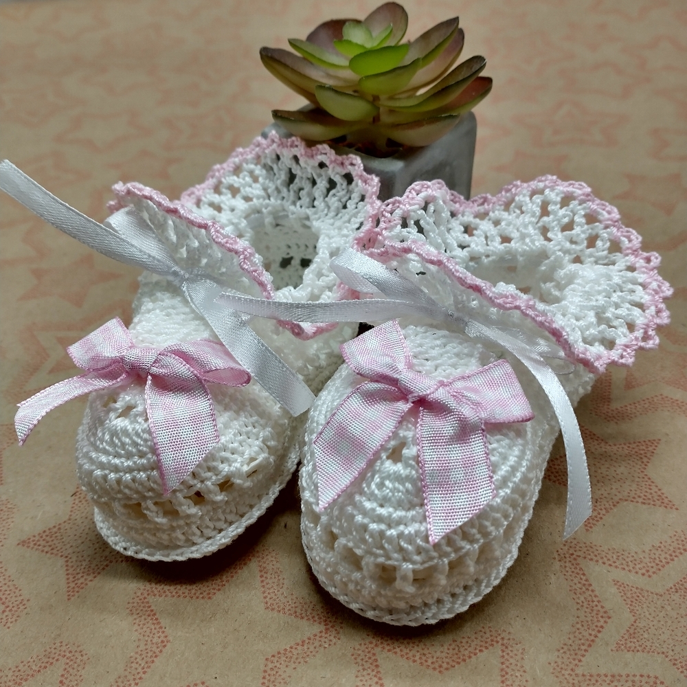 Handmade Crocheted Infant Girl White Booties